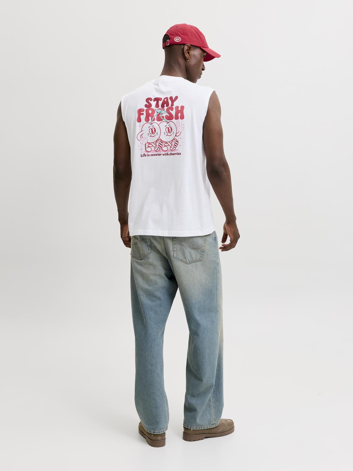 model_shot-back